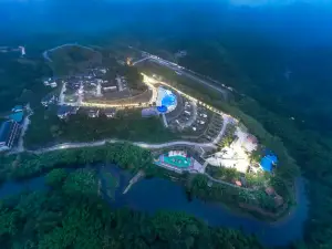 Dongxing Changhu Resort
