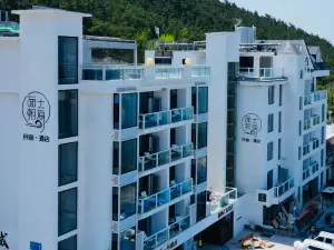 Facing Sea Hotel