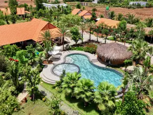 Le Palmier Long An Boutique Resort