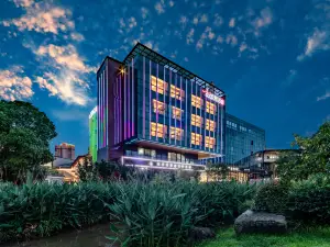 Old City Yanyu Art Hotel (Wanzai Ancient City Branch)