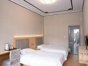 碌曲郎木寺鎮梵舍民宿