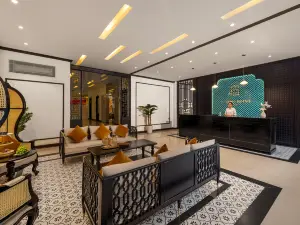 Hoan Cau Hotel