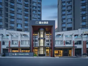 S · Terrace Hotel