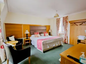 Homesly the Station Hotel