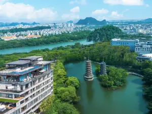 Li River Hotel (Guilin Two Rivers and Four Lakes Xiangshan Scenic Spot)
