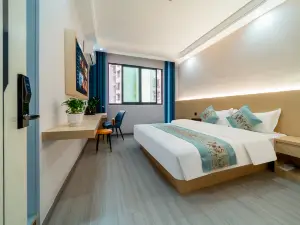 Yiting Hotel (Baiyun Middle Road Metro Station Guiyang Happy World)