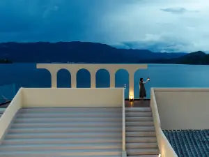 Lugu Lake siwuyu Lake View Designer Hotel