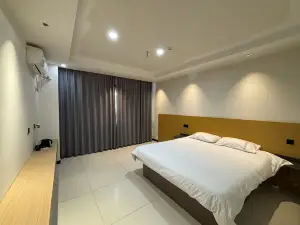 ExecuJet Mercure Hotel (Shandong Yingcai University North Campus)