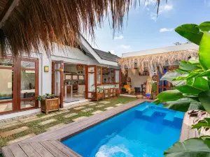 Whole Bali Villa Stylled w/ Pool