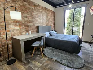CASONA 46 R08 LUXURY STUDIOS & ROOMS
