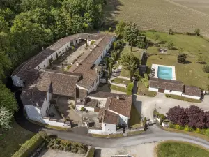 Le Relais de Saint-Preuil, the Originals Relais Vignes du Cognac