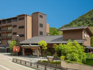 Yamanaka Onsen Kagari Kisshotei