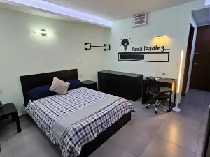 CASONA ACEQUIA A12 BLACK Tourist / Work Teams  Medium/ Long Stays Welcome!