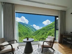 十里·山河輕奢民宿（四姑娘山店）