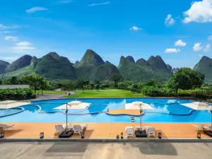 Xishi Manor Resort Hotel(Yangshuo Ten-MileGallery Yulong River Branch)