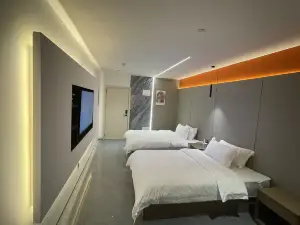 Hongjing Homestay (Wuchuan Airport)