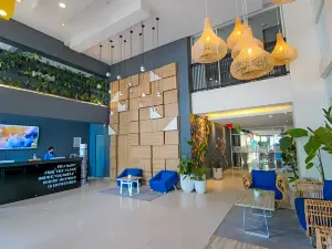 HOTEL FORTUNAGRANDE SETURAN YOGYAKARTA