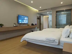 Xiangcheng Tianying Business Hotel
