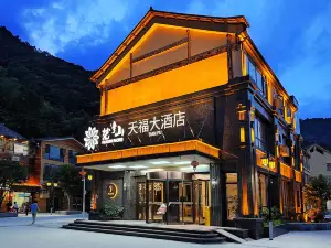 Topfort Hotel