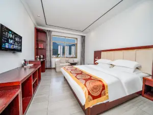 峨山イ族自治県源一方ホテル