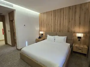 BAZ Hotel Airport Road