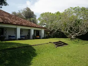 Lunuganga Estate