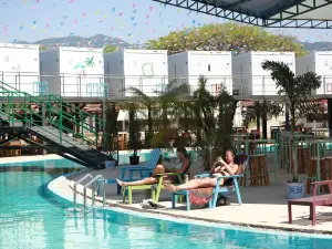 Pool Party Hotel