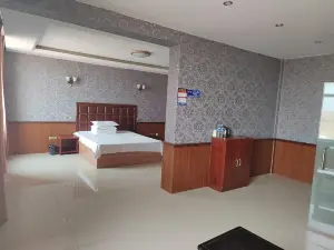 Hure Banner Haoyun Film & Foot Massage Hotel