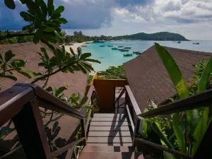 차리나 힐 비치 리조트