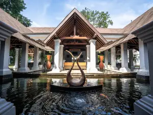 Novotel Bogor Golf Resort & Convention Center