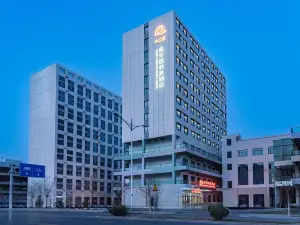 lvory Tower Science and Education Hotel