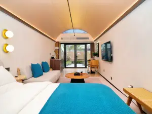 Lvzu Mountain Hot Springs Wellness Resort Small Town Hotel