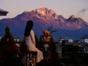 LiJiang Old Town Xiyu Shandu 360-degree high-altitude panoramic resort hotel