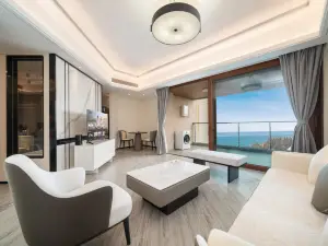 โฮมสเตย์ ไลท์ ลักซ์ชัวรี่ หลิงว่านหมายเลข 1 (ชายหาดอ่าวน้ำใส หลิงสุ่ย)