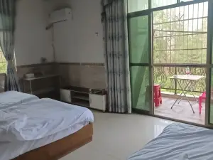 Xinggang Homestay