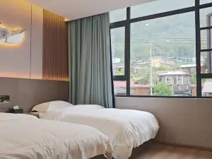 墨脫墨軒飯店