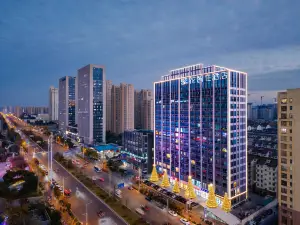 Fanhua Zhizhu Hotel (Hefeixi Railway Station Luyang Vientiane City)