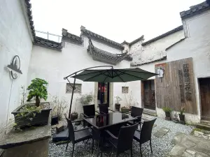 Huizhou Ancient City Jiangxiangtai Tea Culture Hall