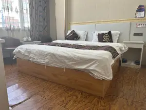 Yuxiang Business Hotel