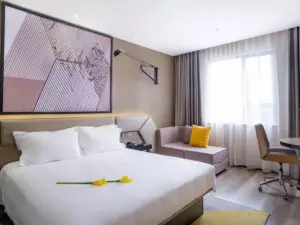 IU Hotel (Wanda Plaza, Hezhou)