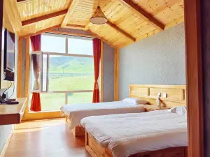 Qinghai Lake Youjia Homestay (Rainbow Road Store)