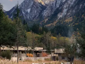 Stargazing at Jiuzhaigou · Vacilando Retreat