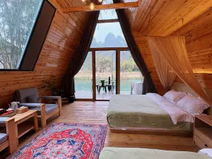 英徳竹林奇境グランピングリゾート民宿(英西峯林走廊)