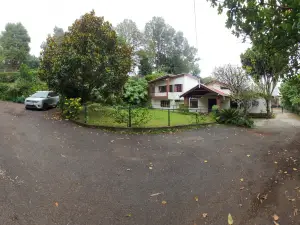 Check Inn Today Resort
