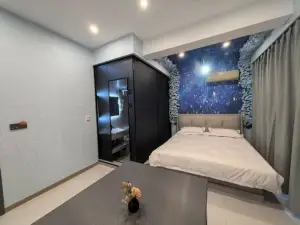 Yingxin Cinema Boutique Hotel