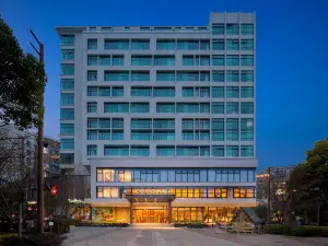 MOne Hotel