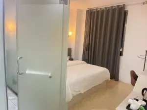 우저우 유자 익스프레스 호텔