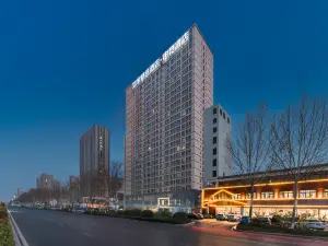 Homeinn Plus Hotel (Weifang Railway Station Yinquan Plaza)
