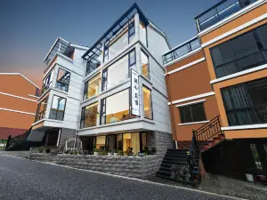 Leisurely and at Will Guesthouse