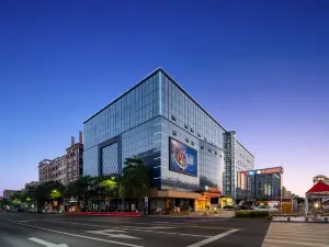 Vienna Hotel (Dongguan Humen High-speed Rail Station)